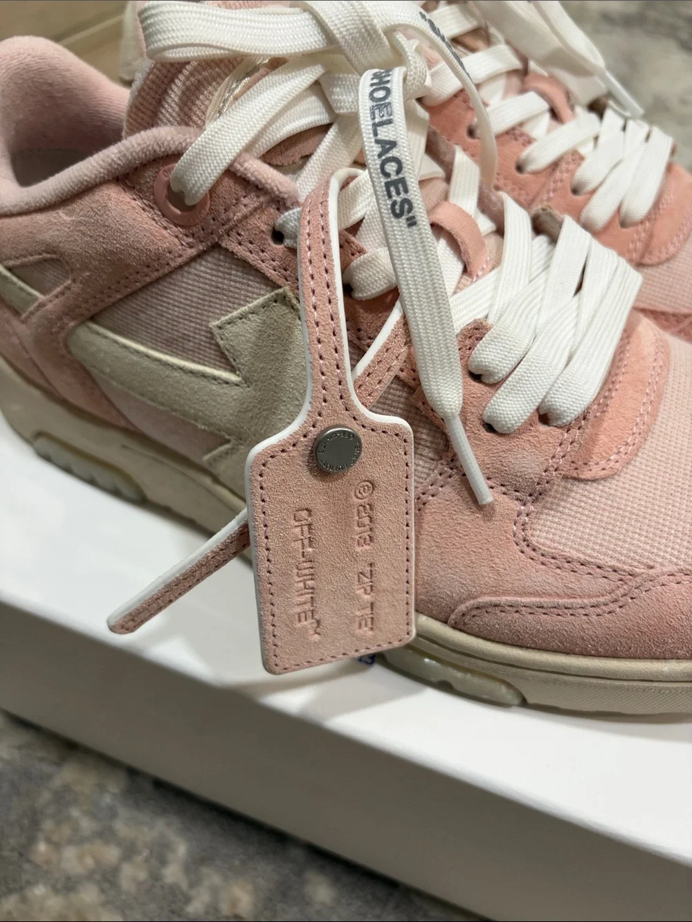 Off-White out of office Pink and Cream Suede sneakers - Picture 4 of 7